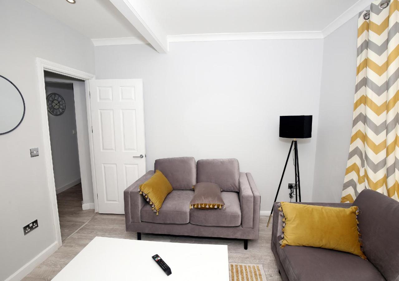 3-Bed House With Parking Near London O2 Leilighet Eksteriør bilde