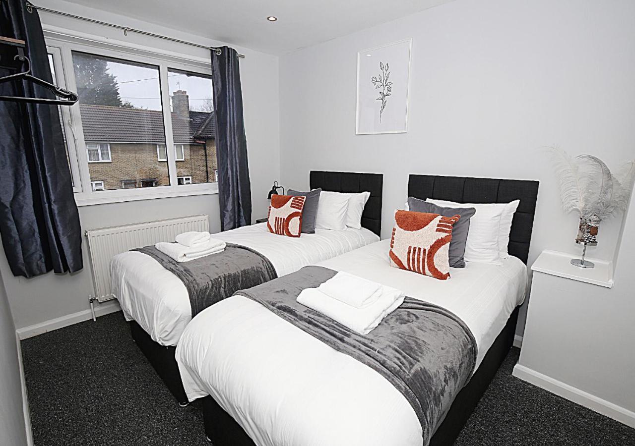 3-Bed House With Parking Near London O2 Leilighet Eksteriør bilde